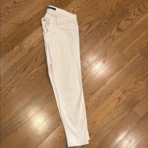 J Brand White Skinny Jeans Versatile and Chic